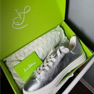 Sam Edelman Silver Metallic Leather Low-Top Sneaker